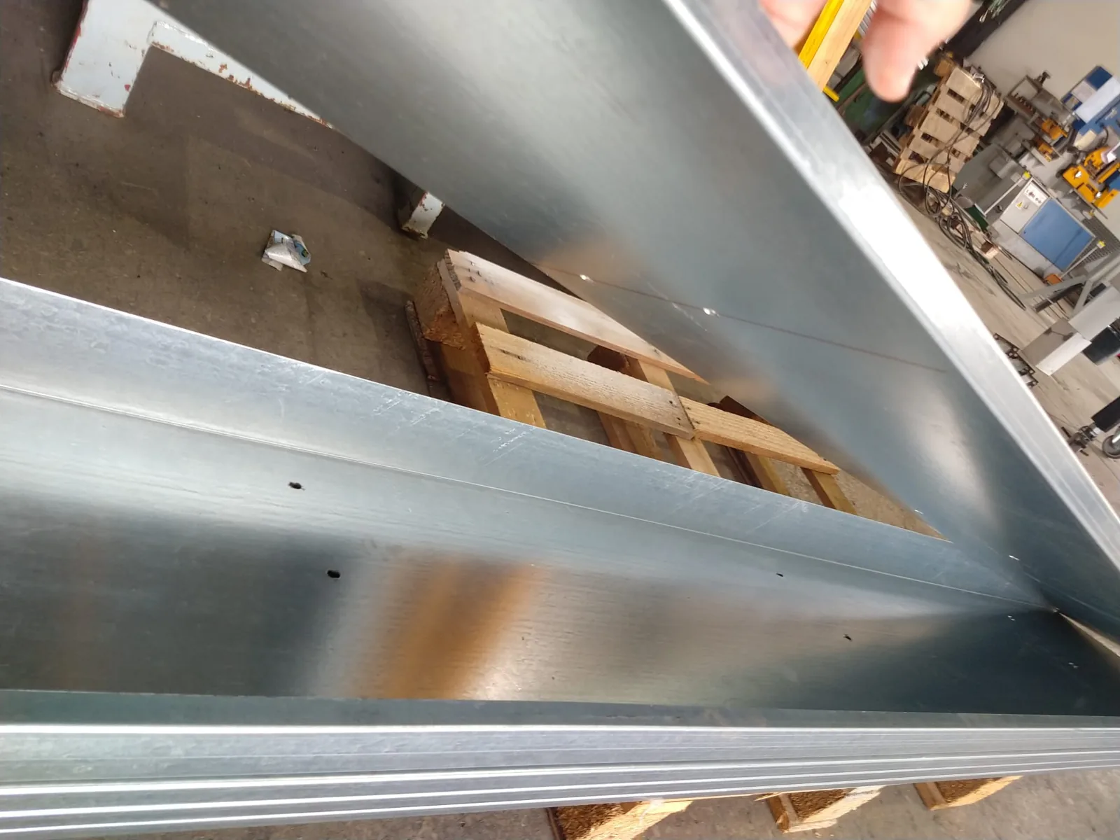 Cubre cables de fachadas - imagen 4