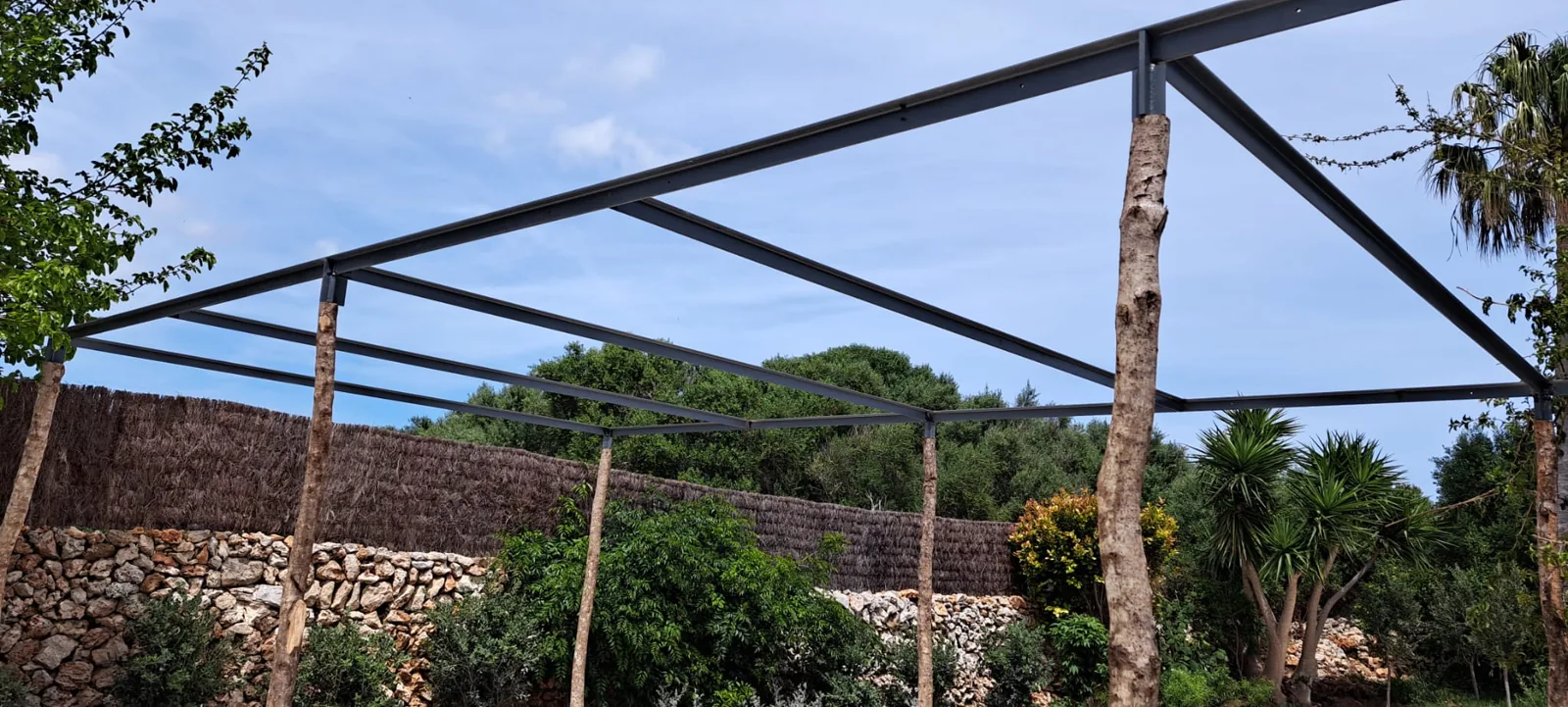 Pérgola especial en Llucmacanes Menorca - imagen 7