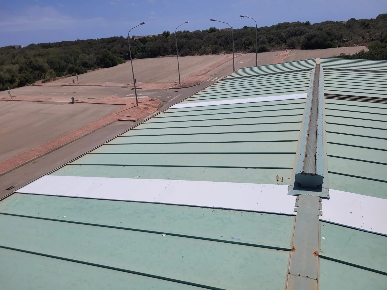 Reparacion de cubiertas en el aeropuerto de Menorca - imagen 5