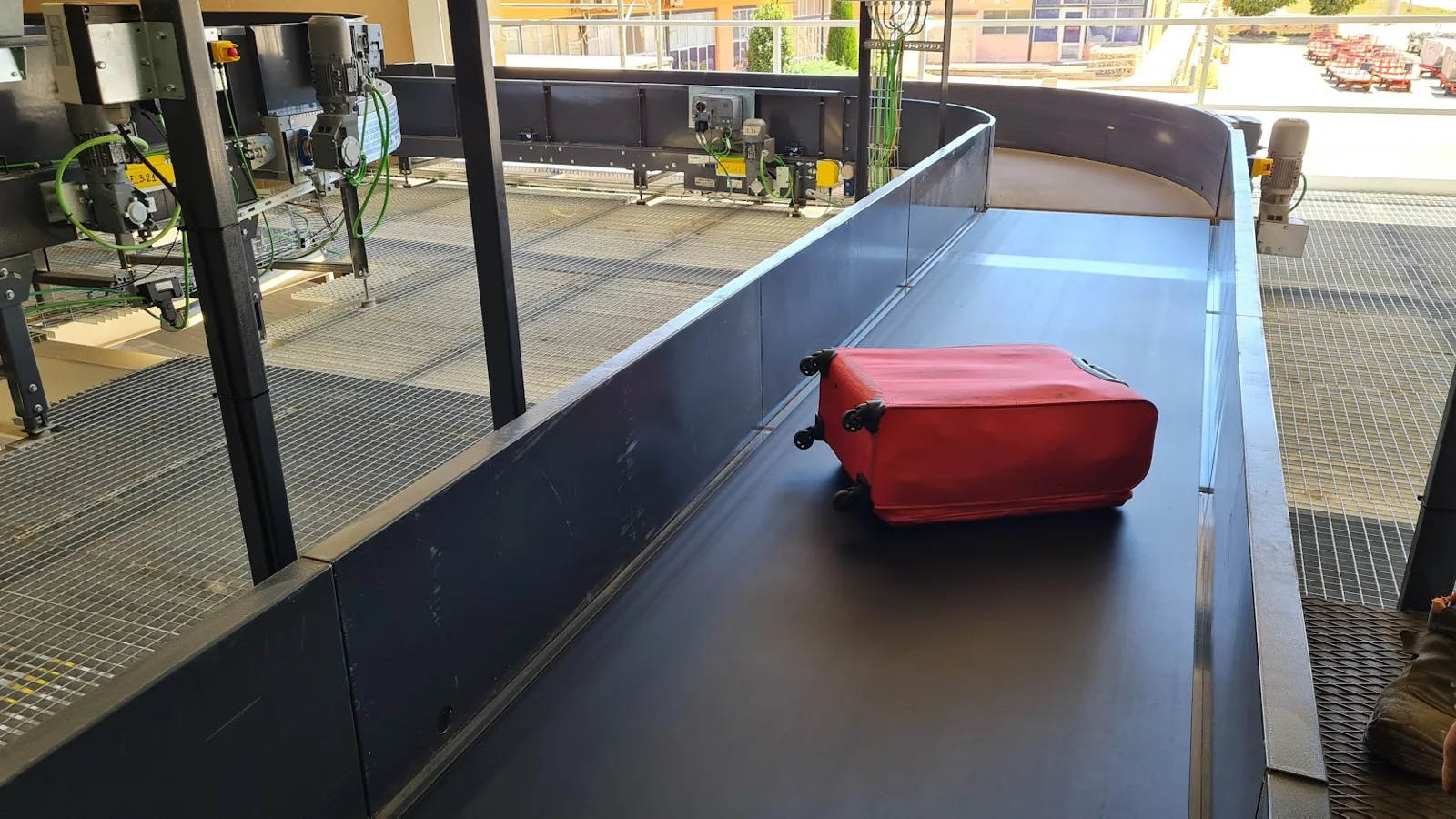 Sistema de transporte de maletas en Menorca